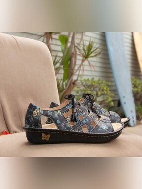 Alegria Valerie Passionate Sandal Size 38